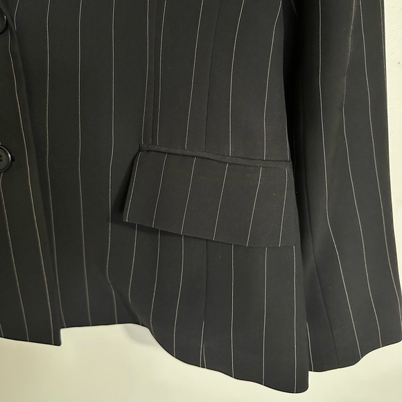 Anne Klein Black with White Pin Stripe Two-Button Blazer, Size 10 - Picture 4 of 8